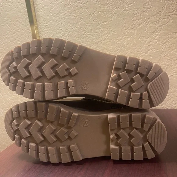 Universal Thread Brown Combat Boots with Rugged Sole - Picture 6 of 9